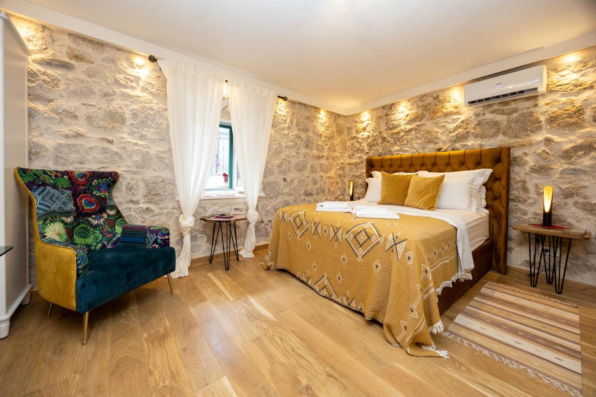 Kruna Apartments Est 2024 Spalato Esterno foto